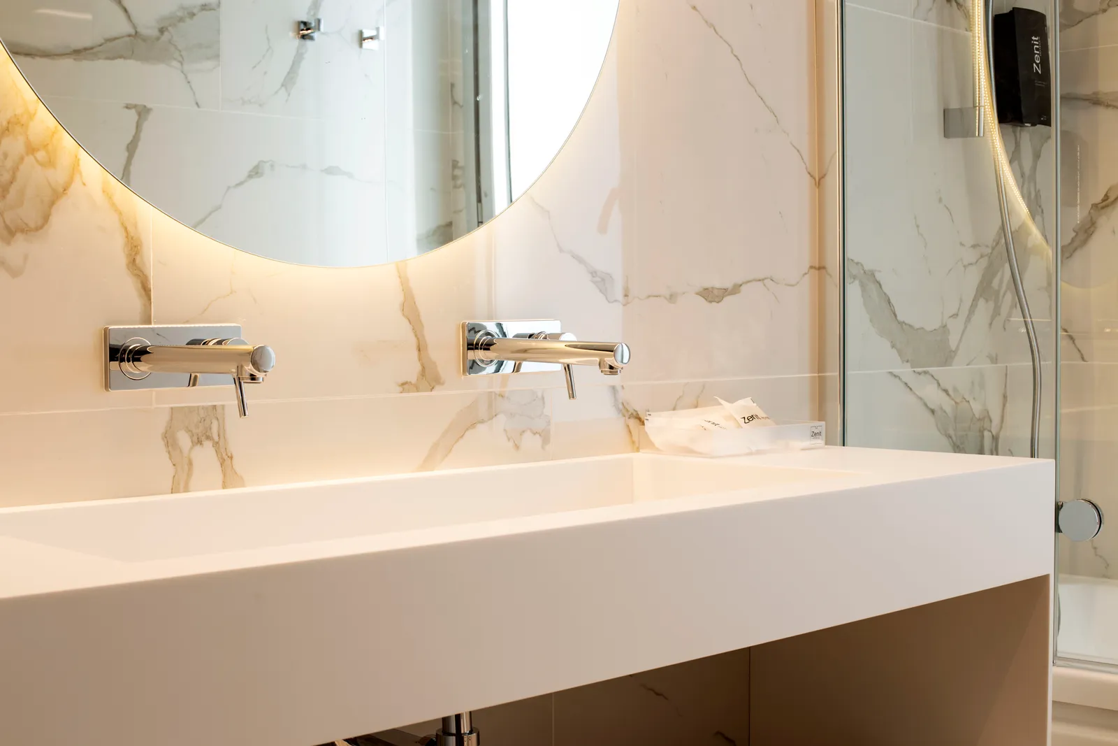 hotel_barcelona_Doble Sup terraza Baño detalle