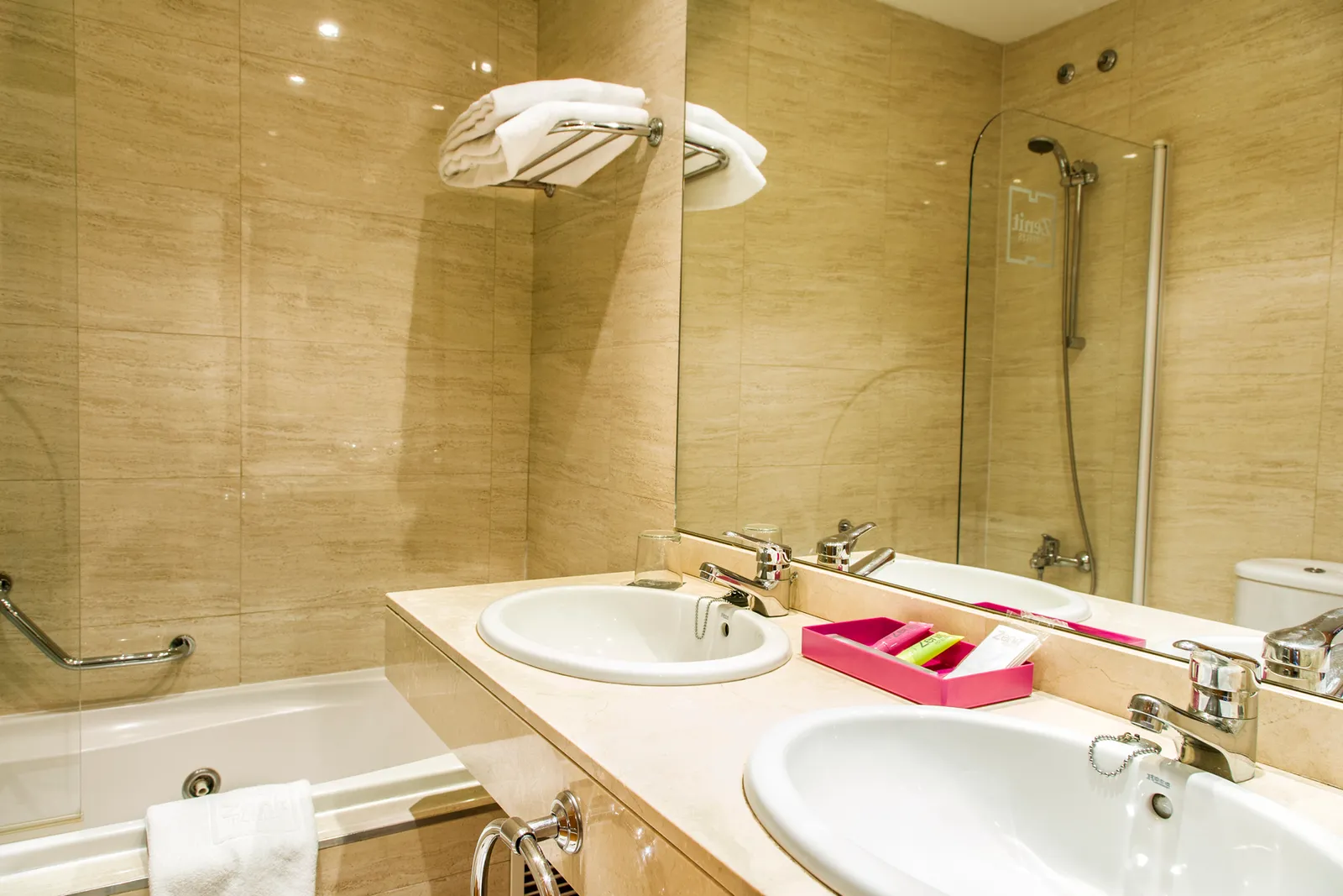baño_suite_junior_logroño