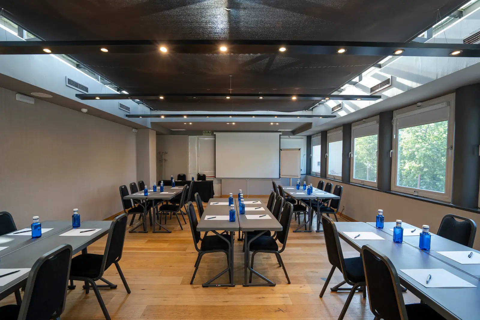 Restaurant image 2