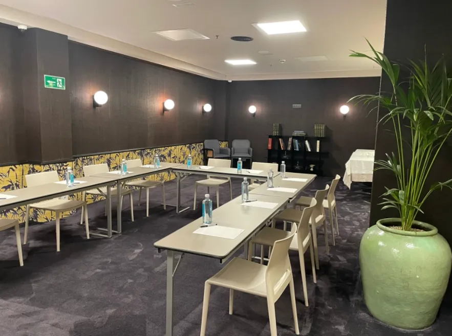 Restaurant image 1